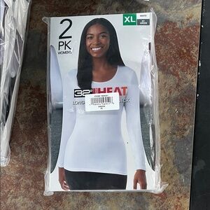 32 Degrees Women's White Long Sleeve Top - 2 Pack NWT